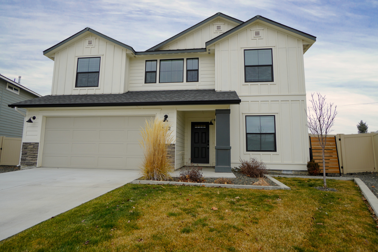 1512 W Cub River Dr #1 - Photo 3 of 50