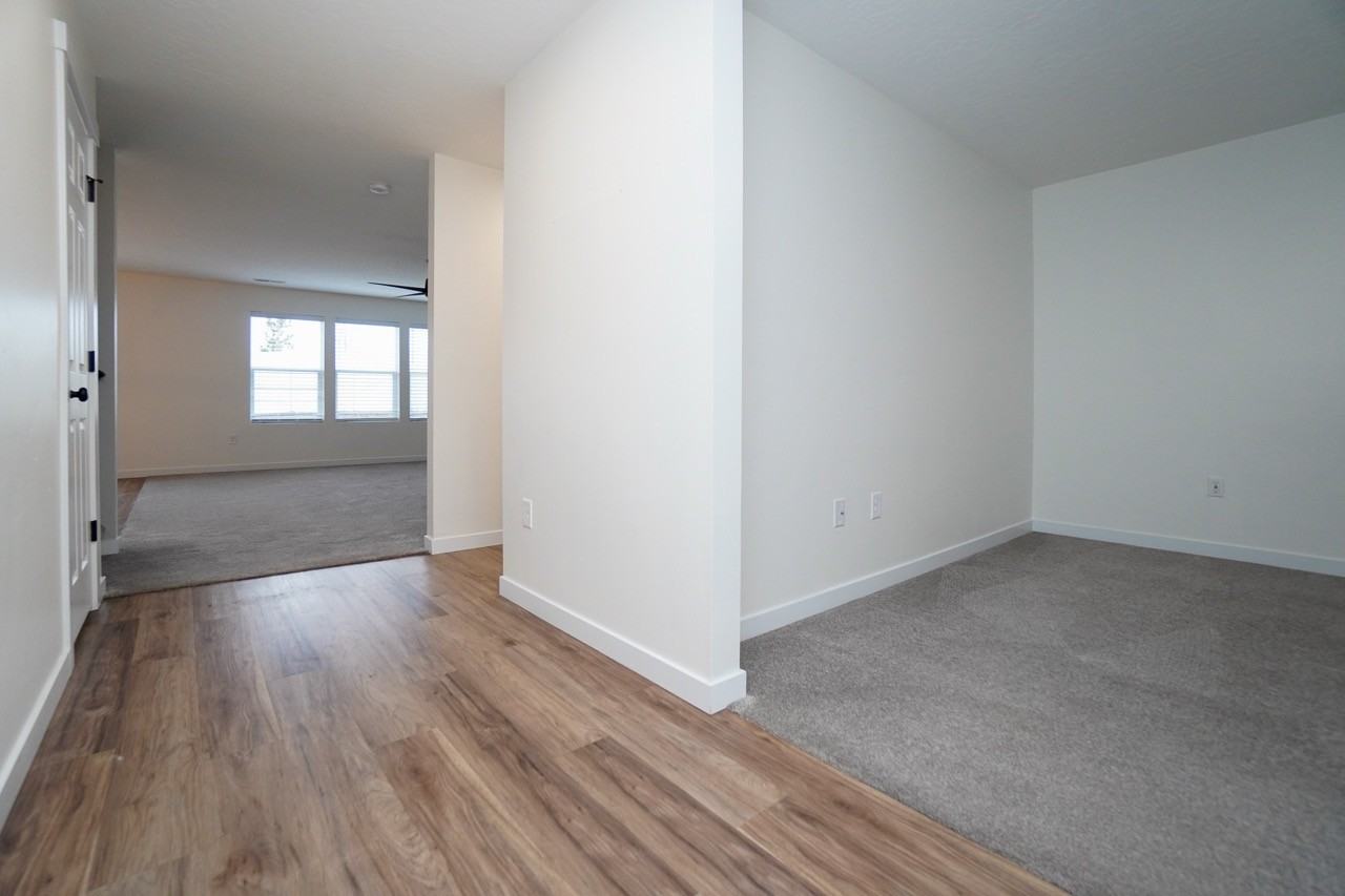 1512 W Cub River Dr #1 - Photo 6 of 50