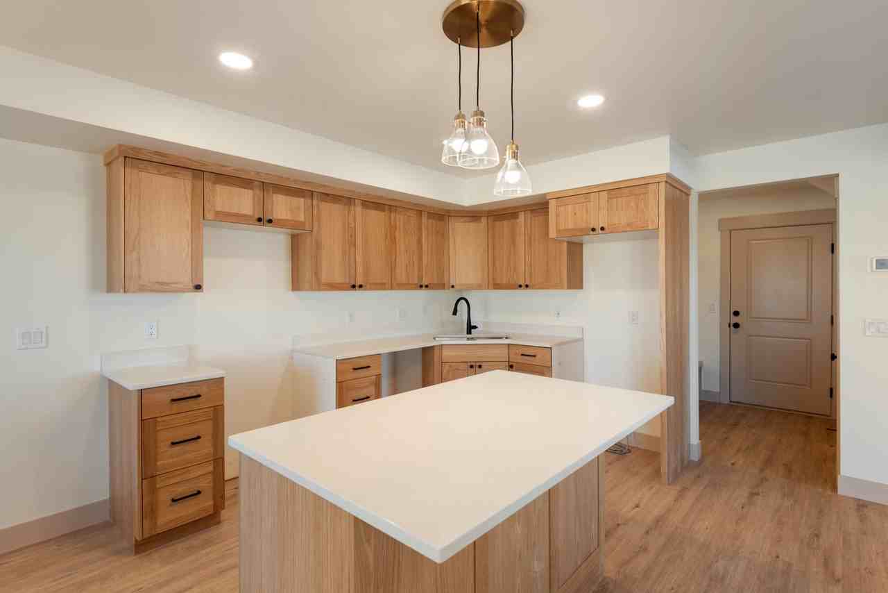 405 Par Ave #1 - Photo 7 of 35