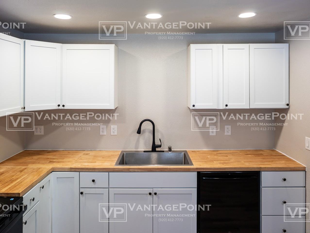 1598 N Oakwood Rd #1598 - Photo 3 of 16