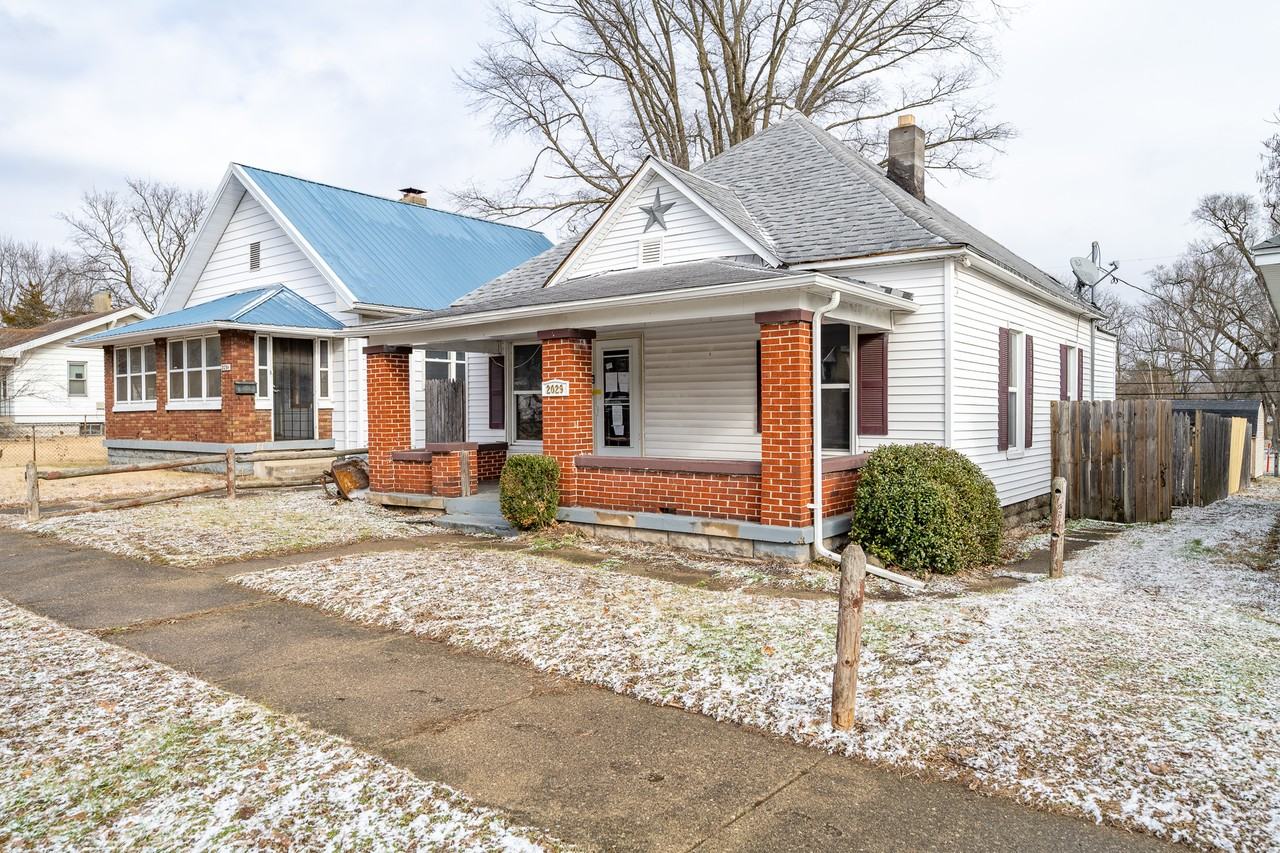 2029 N 22nd St #1 - Photo 3 of 45