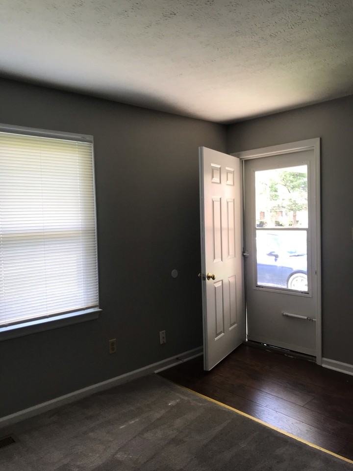 Brenda Dr #1 - Photo 5 of 12