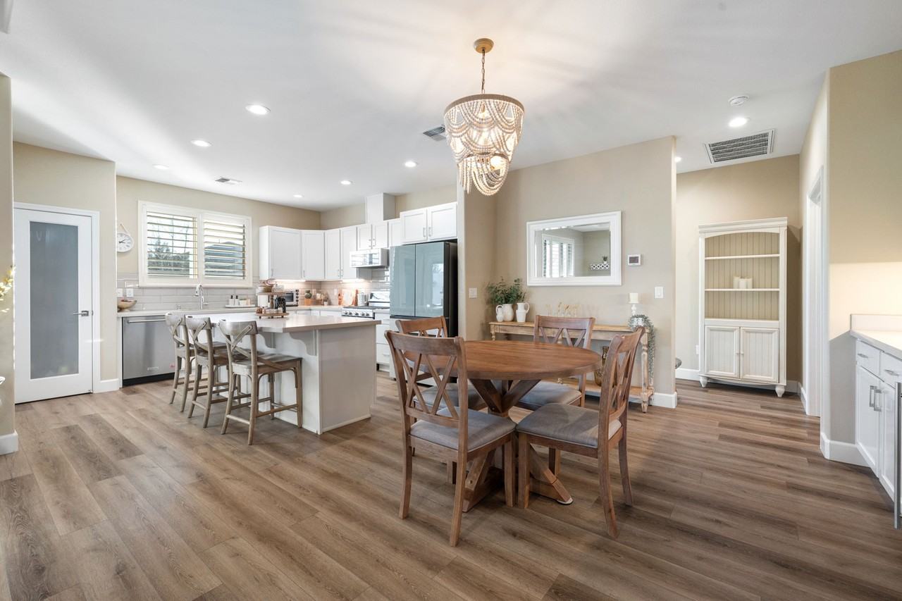 638 Riverbed Cir #1 - Photo 5 of 18