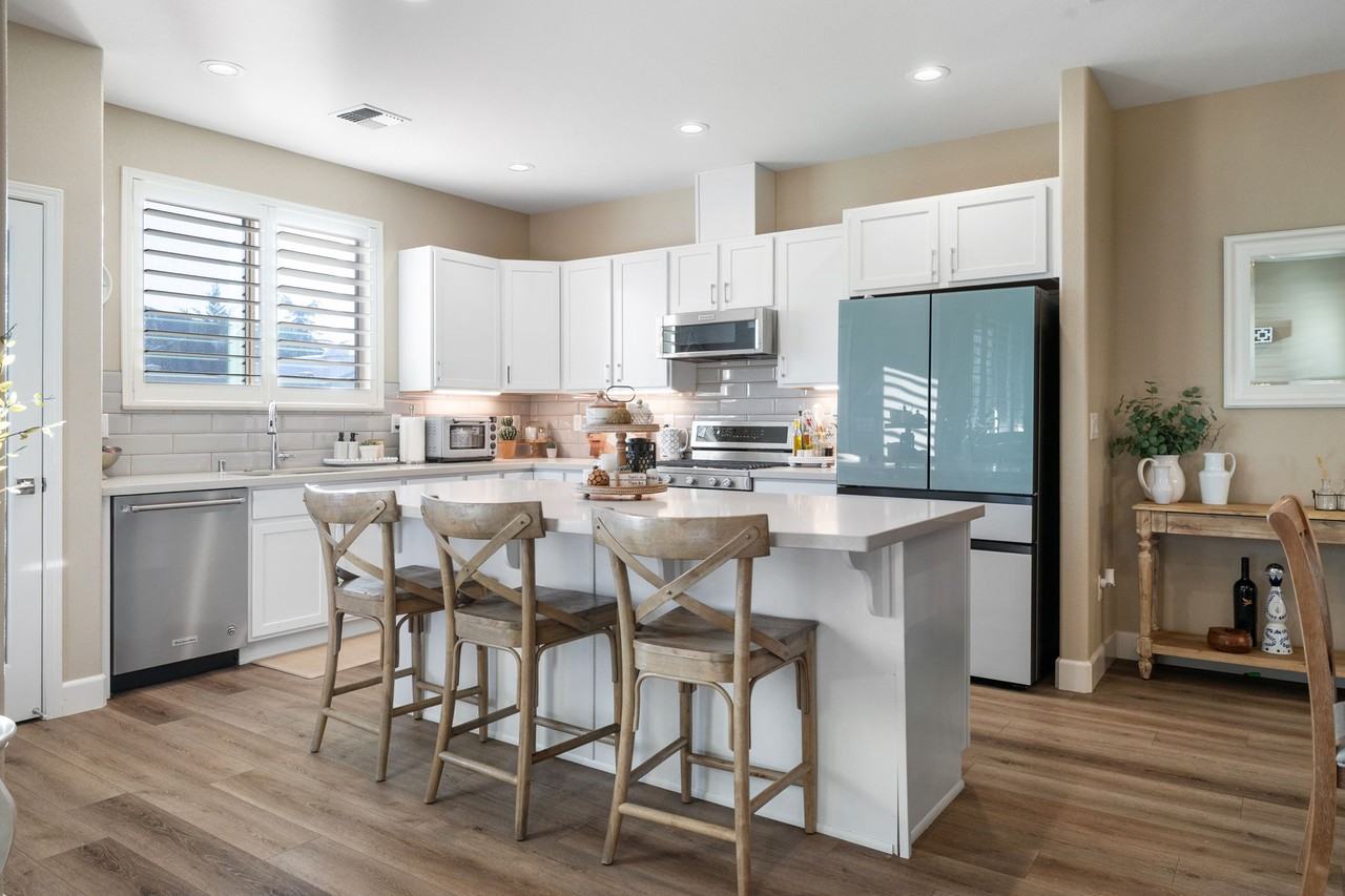 638 Riverbed Cir #1 - Photo 6 of 18