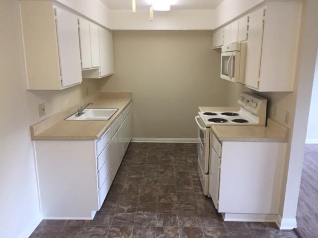 1920 Peyton - Photo 2 of 50