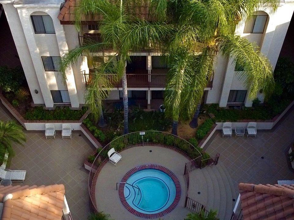 300 East Tujunga - Photo 3 of 50