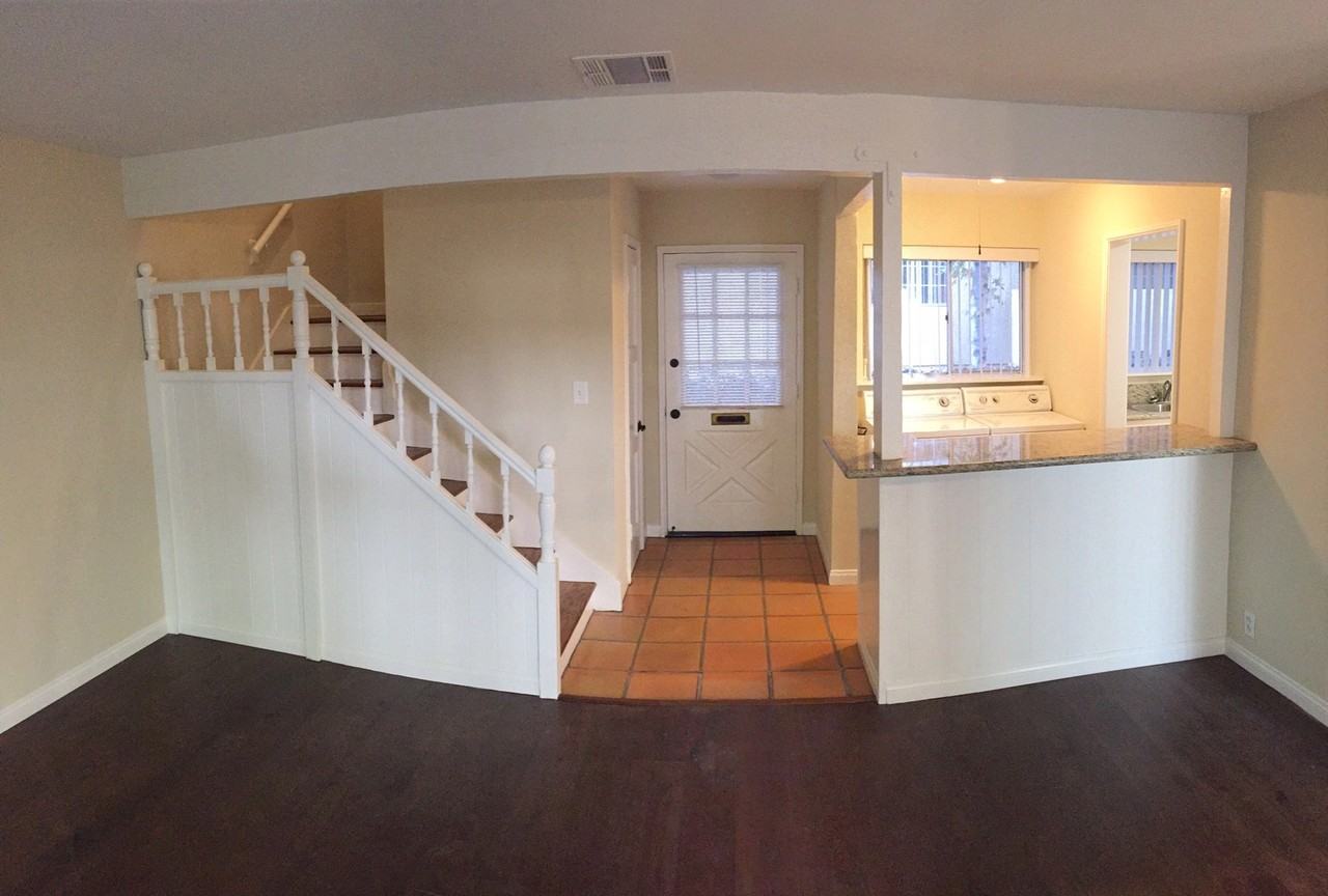 380 N Hollywood Way - Photo 5 of 13