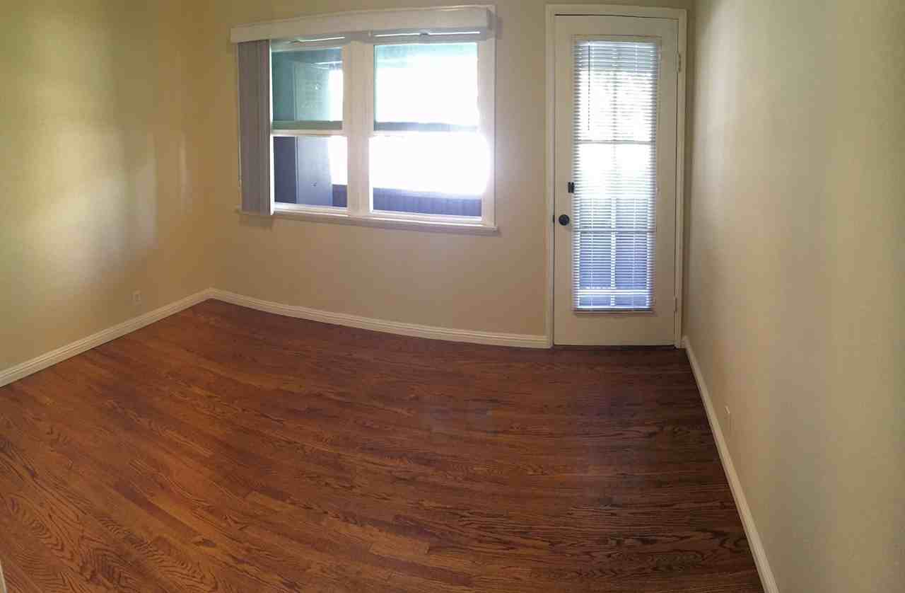 380 N Hollywood Way - Photo 7 of 13