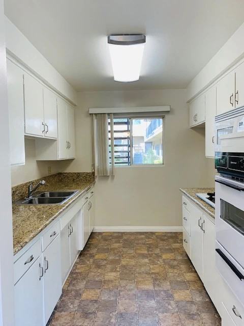 4439 Ocean View Blvd - Photo 3 of 24