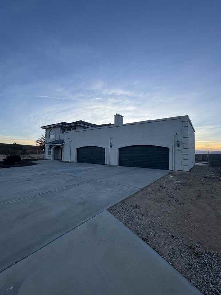 Hacienda Blvd #1 - Photo 2 of 26