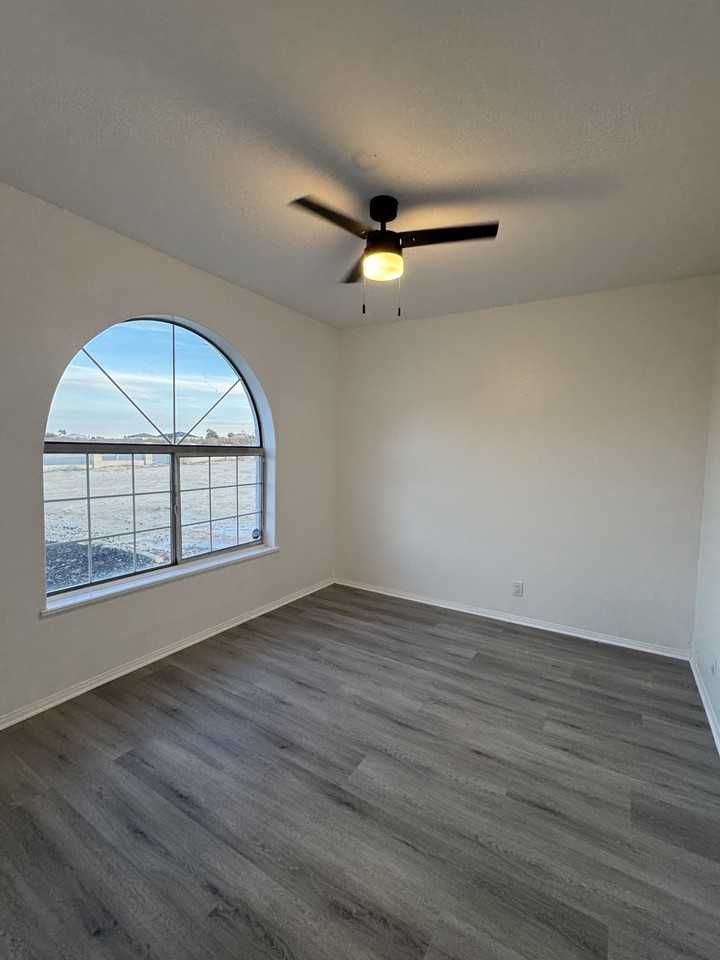 Hacienda Blvd #1 - Photo 6 of 26