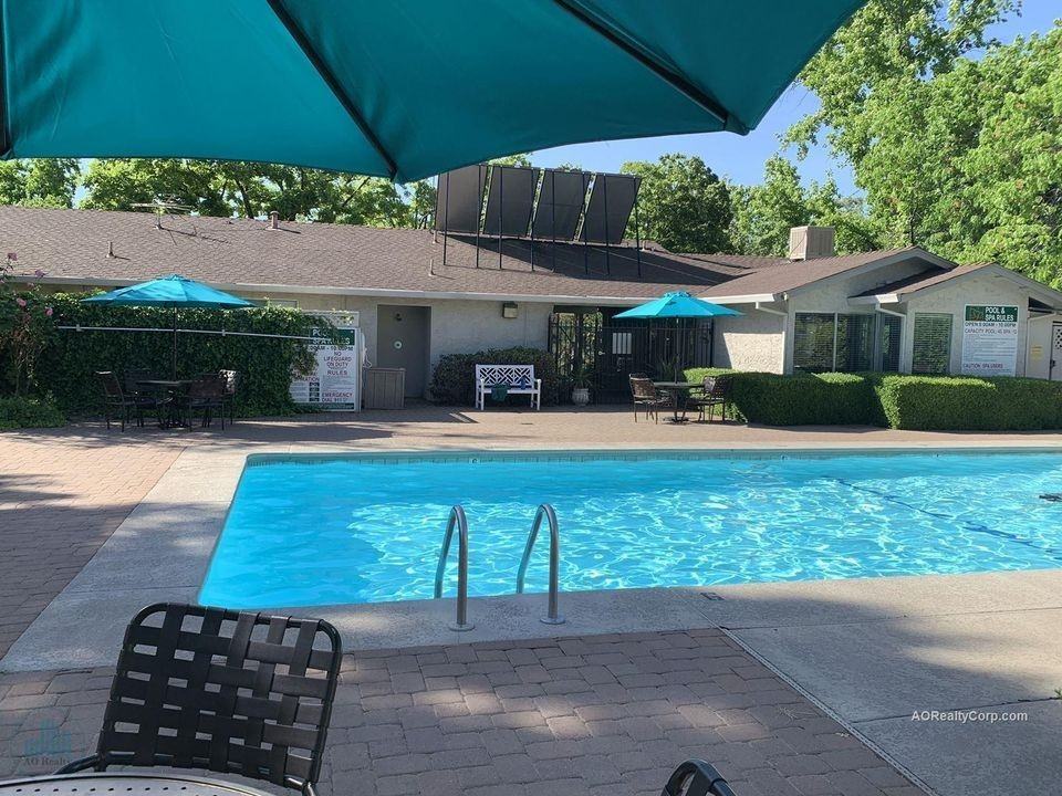 Sandpointe Apartments - Photo 3 of 50