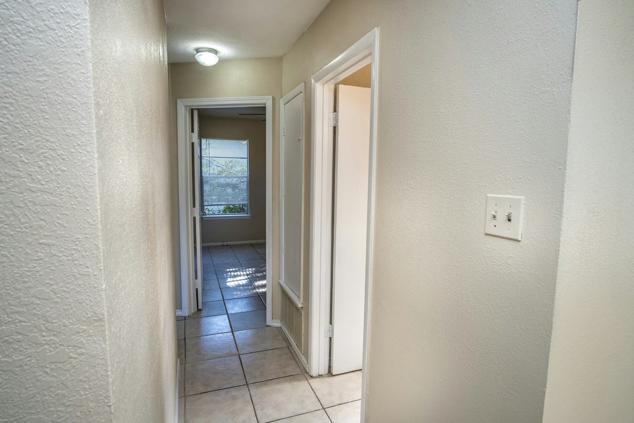 6916 Shady Grove Dr - Photo 6 of 17