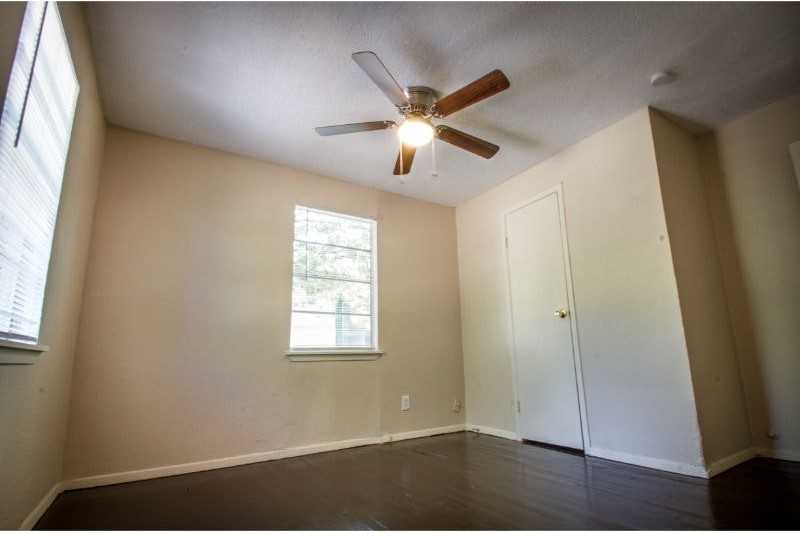 512 South Monumental Street - Photo 3 of 18