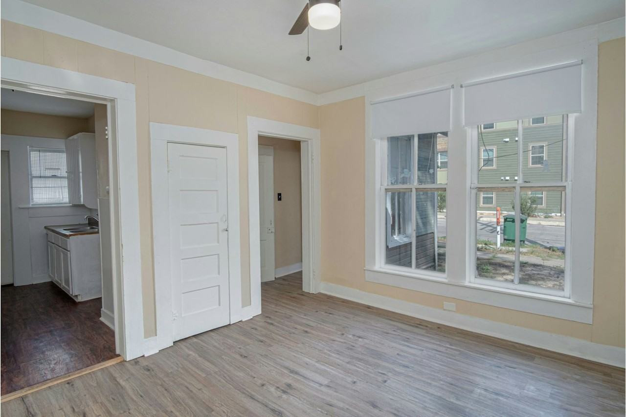 111 S Olive Street, Unit A - Photo 2 of 8