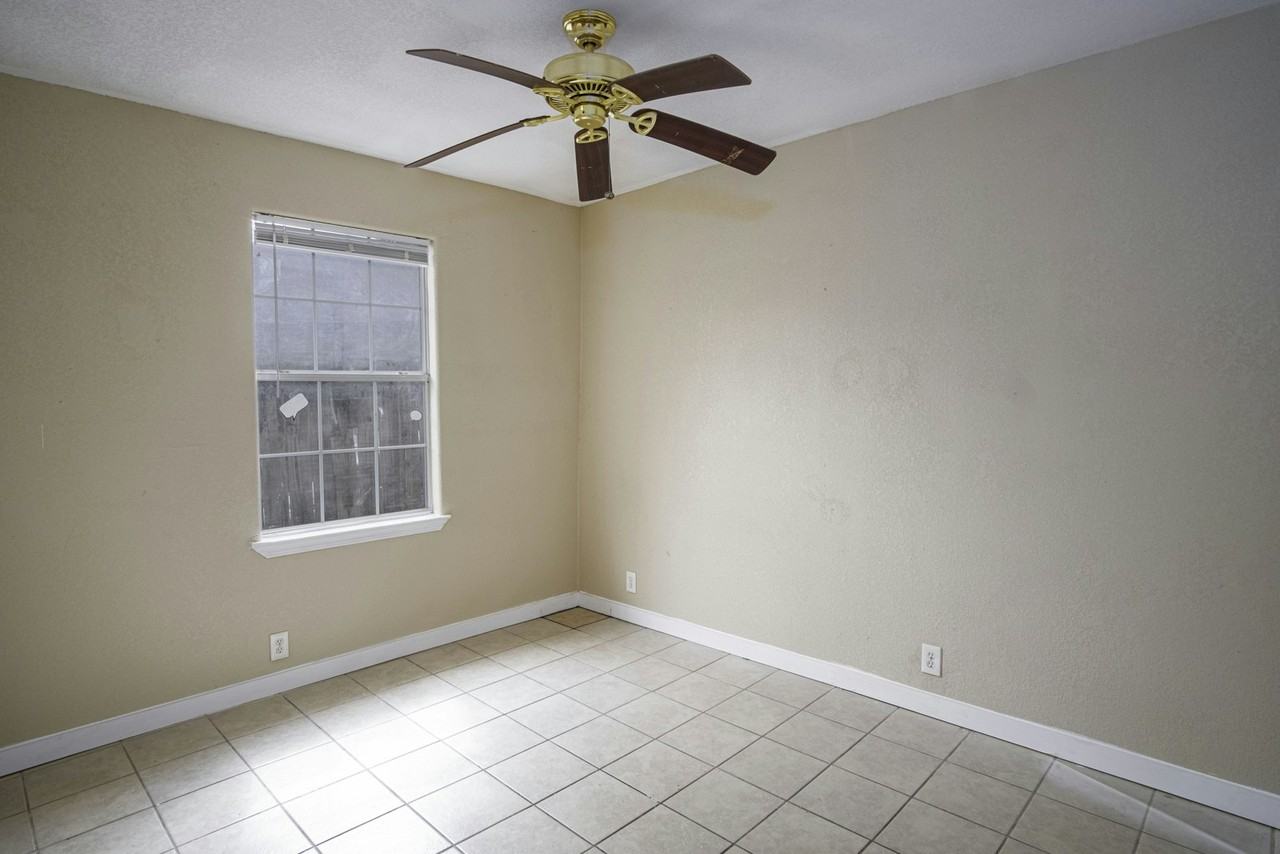 717 North Colorado Street - Photo 2 of 15