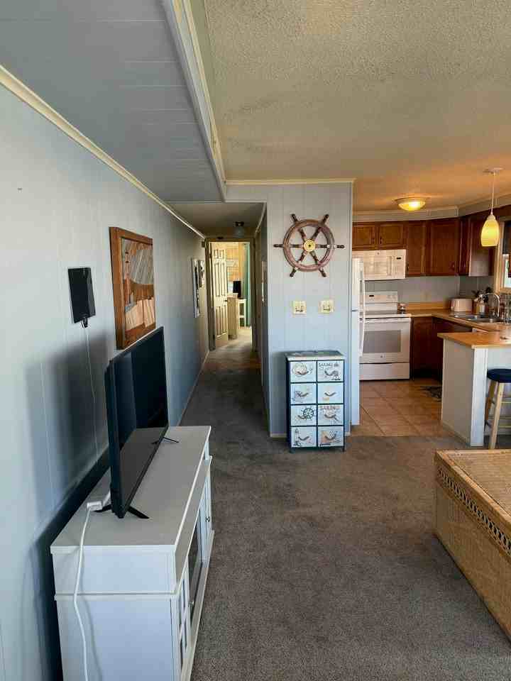 9 46th St, Unit 41 - Photo 4 of 8