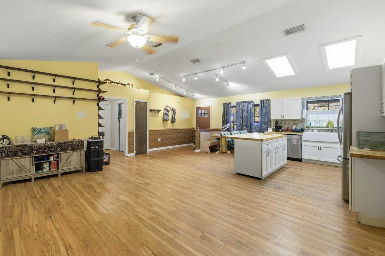 408 Etheredge Street - Photo 4 of 24