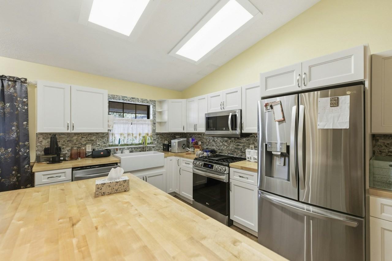 408 Etheredge Street - Photo 5 of 24