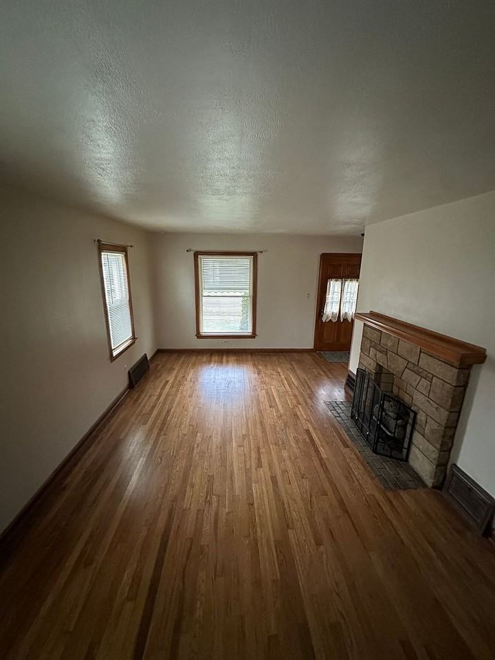 4811 Albertly Ave - Photo 2 of 12