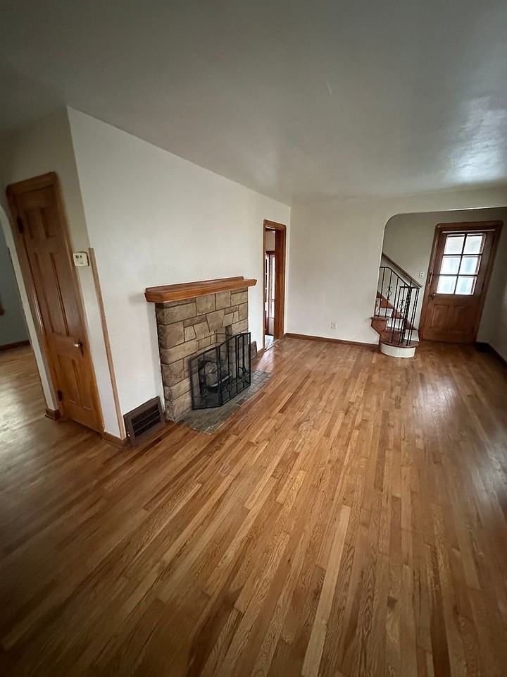 4811 Albertly Ave - Photo 5 of 12