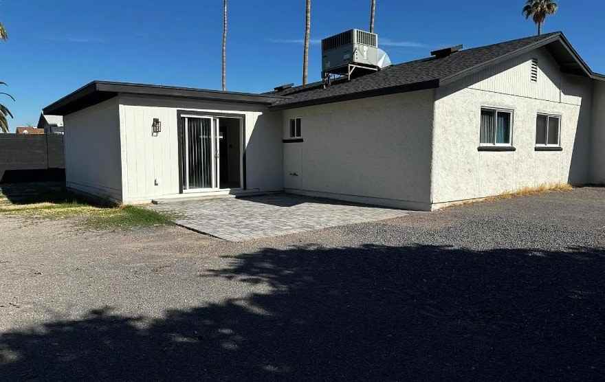 6818 S Terrace Rd - Photo 2 of 6