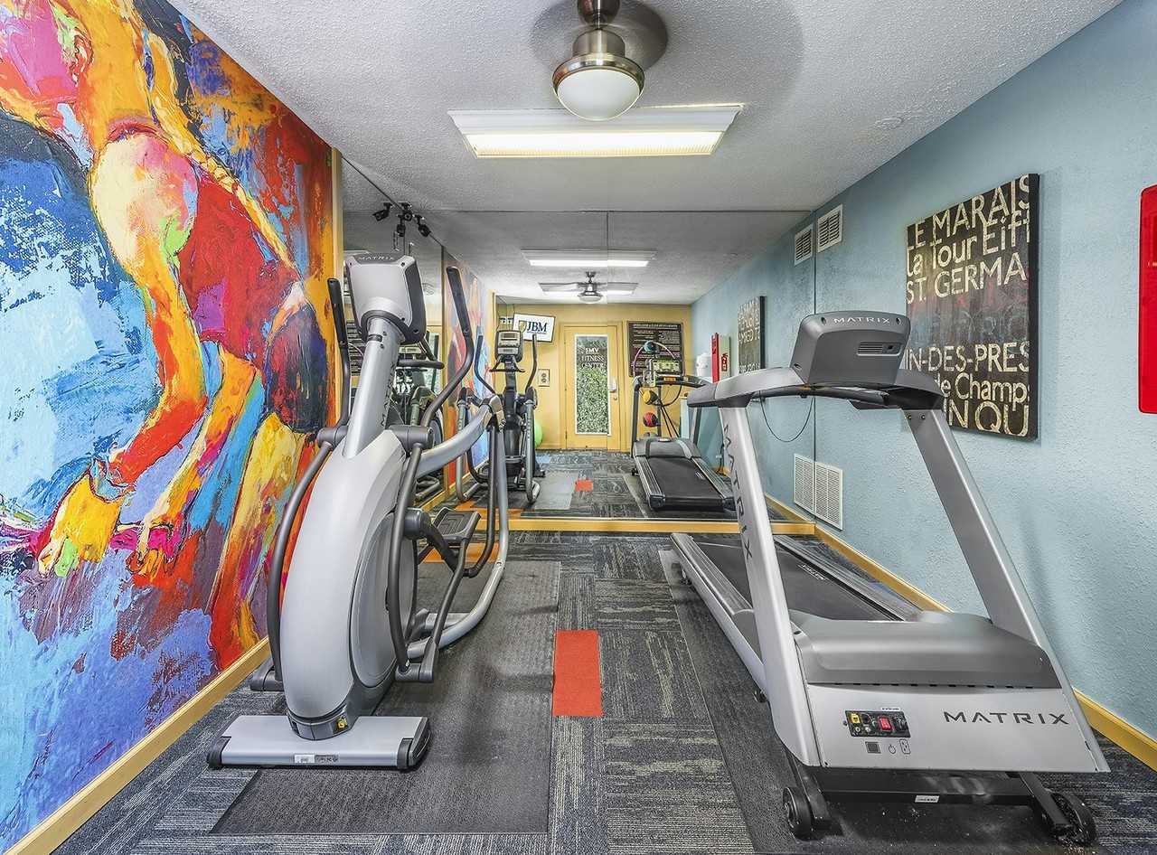 2144 Dunsford Terrace, Unit 4 - Photo 4 of 8