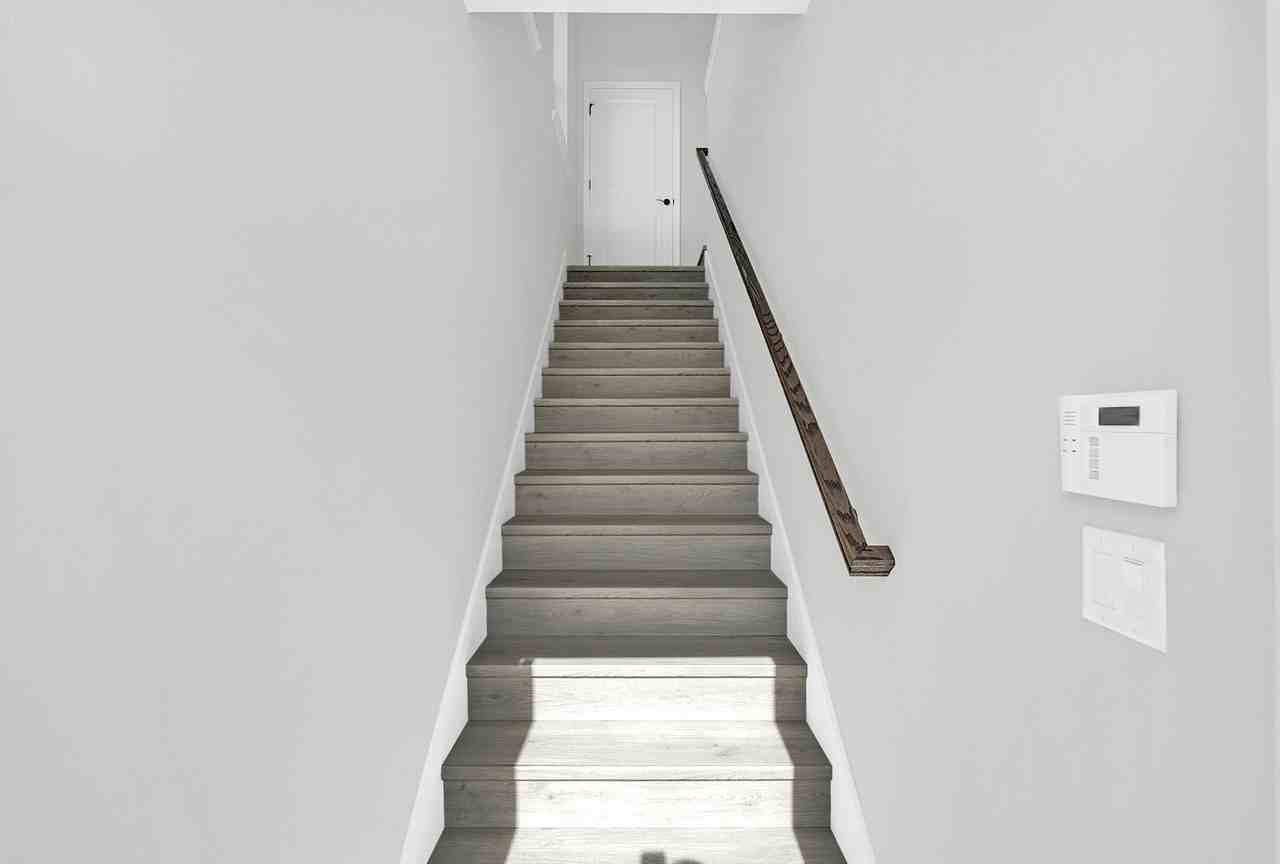 6498 Barnstorm Way - Photo 3 of 26