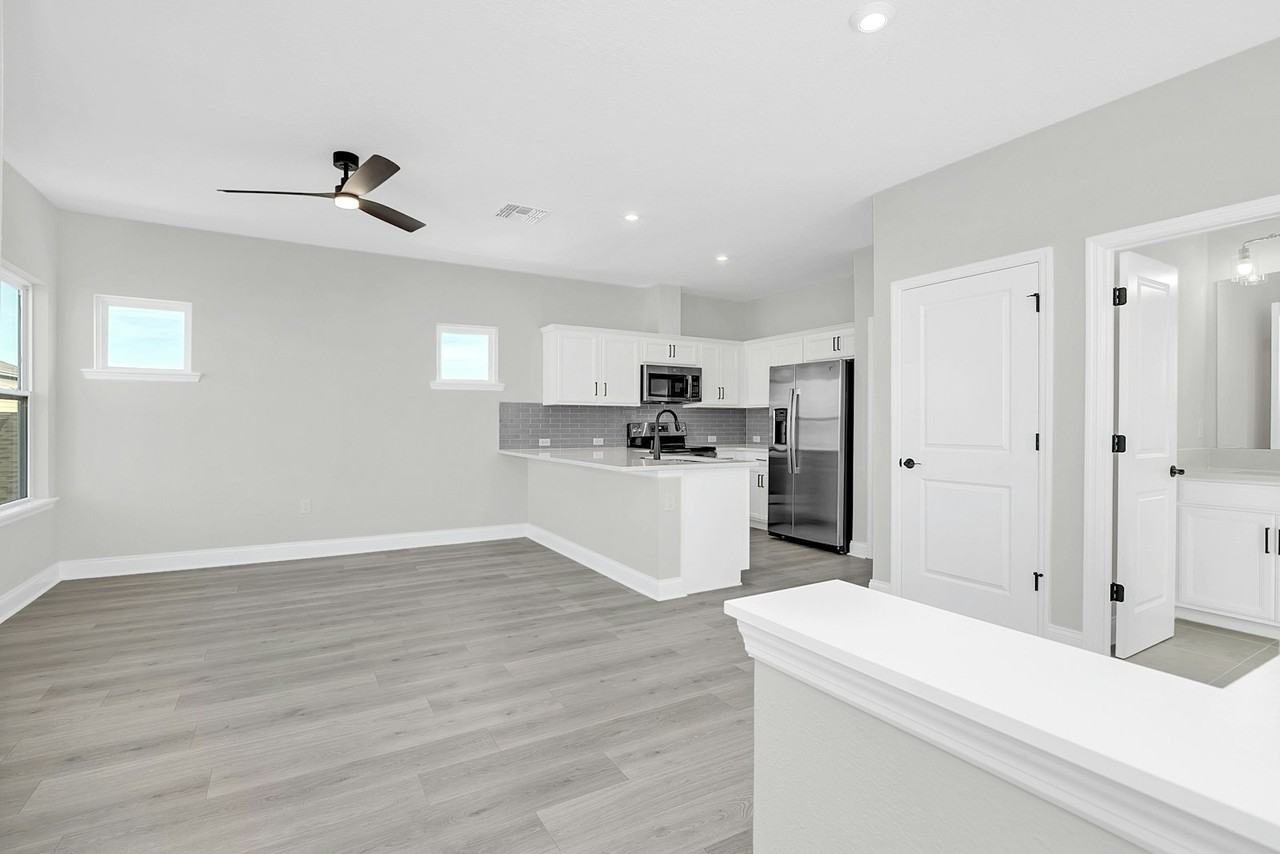 6498 Barnstorm Way - Photo 5 of 26