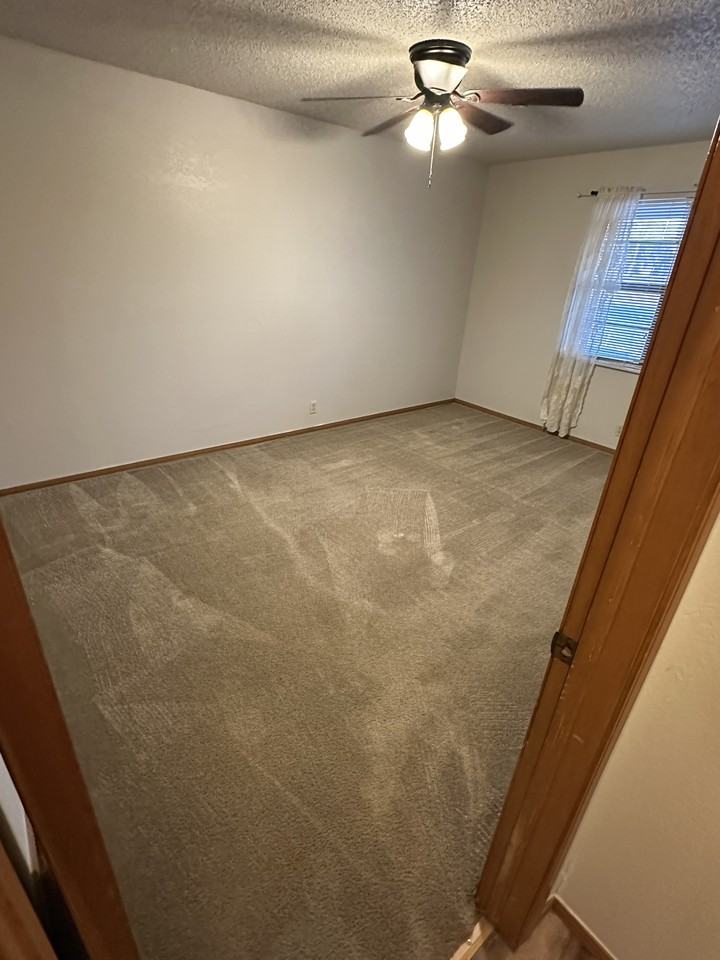 401 E Cherokee St #3 - Photo 6 of 9