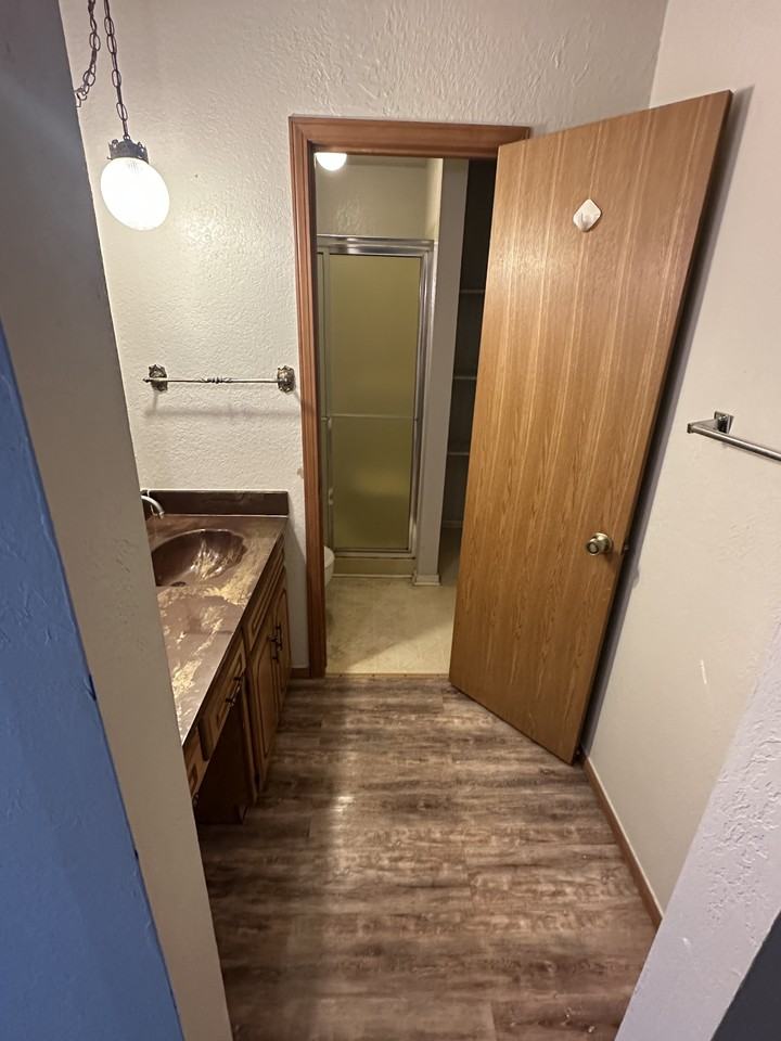 401 E Cherokee St #3 - Photo 7 of 9