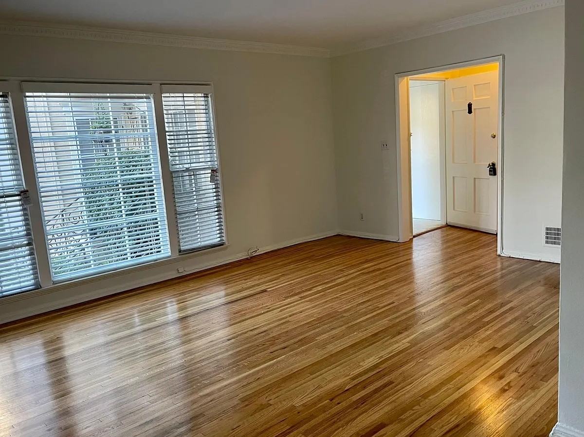 11380 Ovada Pl #11380 - Photo 4 of 35