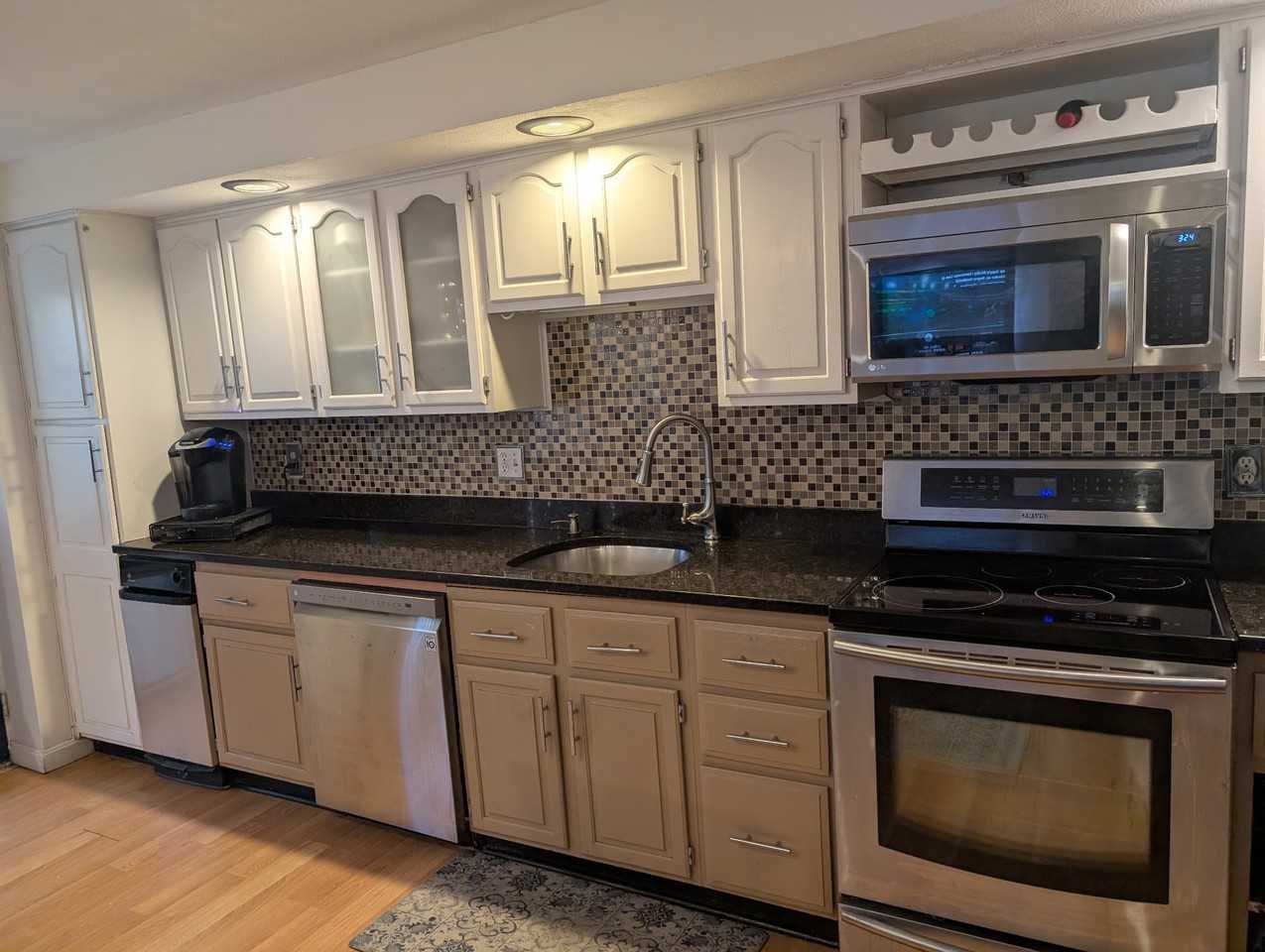 159 Maverick St #1 - Photo 2 of 16