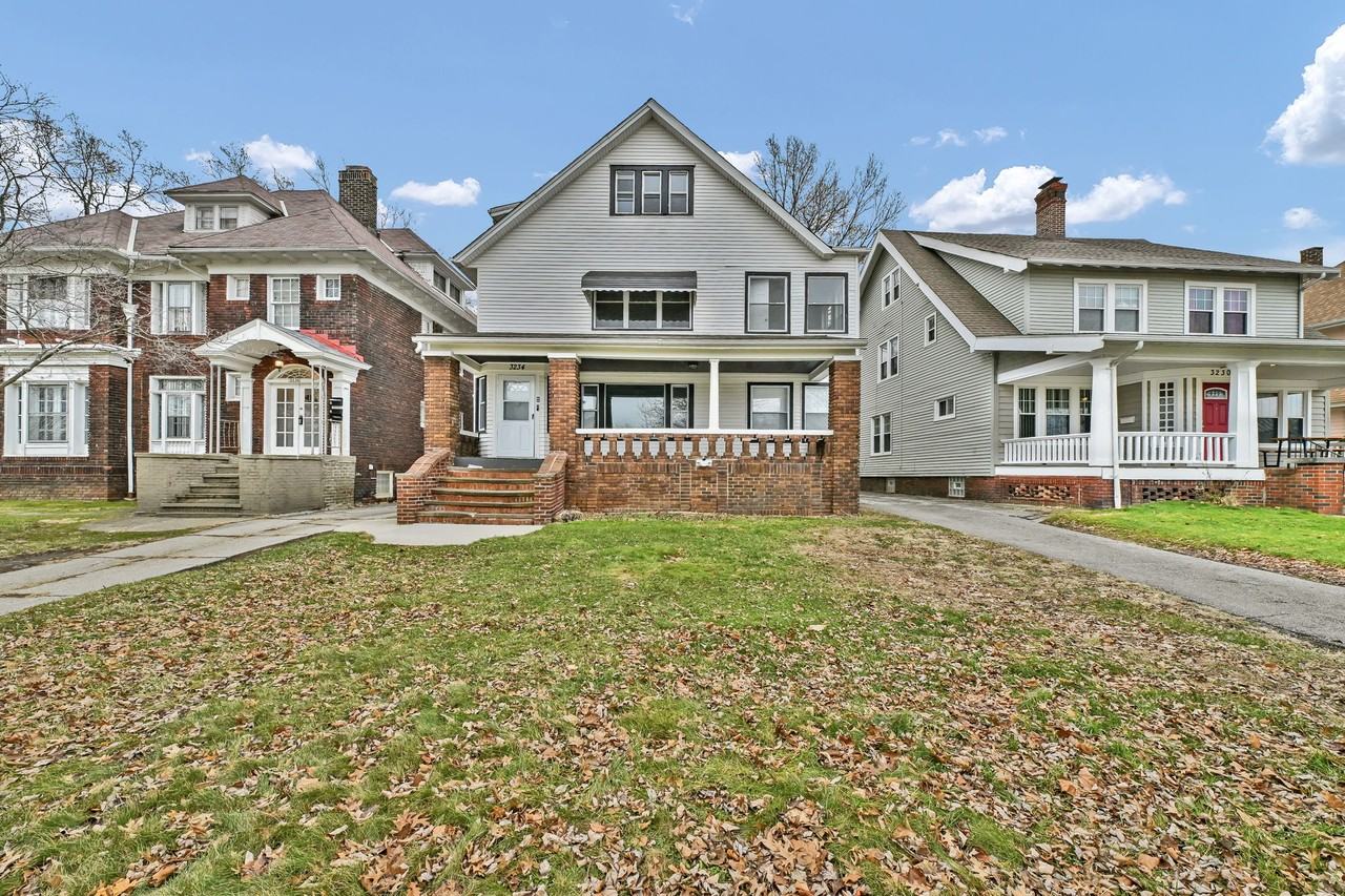 3234 Euclid Heights Blvd #2ndFL