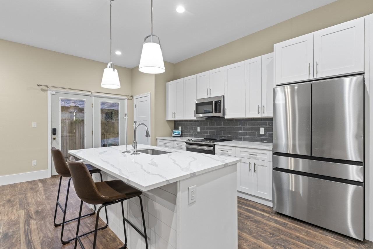 5424 Delmar Ct #5424 - Photo 3 of 15