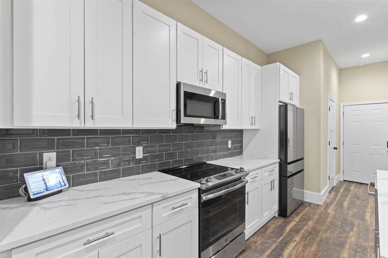 5424 Delmar Ct #5424 - Photo 4 of 15