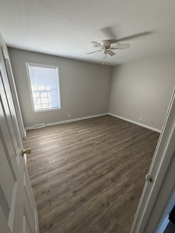 101 Daffodil Dr #4 - Photo 5 of 5