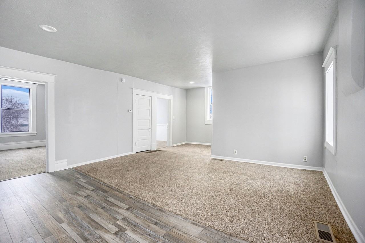 324 Chestnut St #2 - Photo 3 of 15