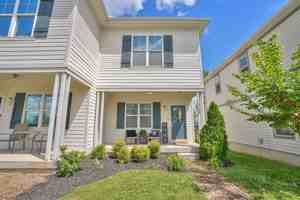 featured image of 1734 Pecan St #1