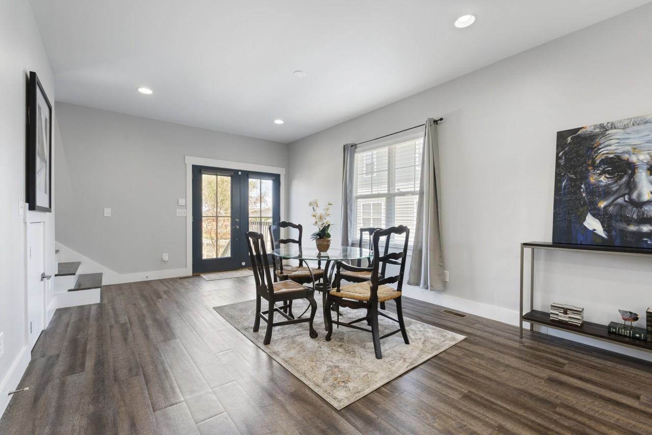 1734 Pecan St #1 - Photo 5 of 17