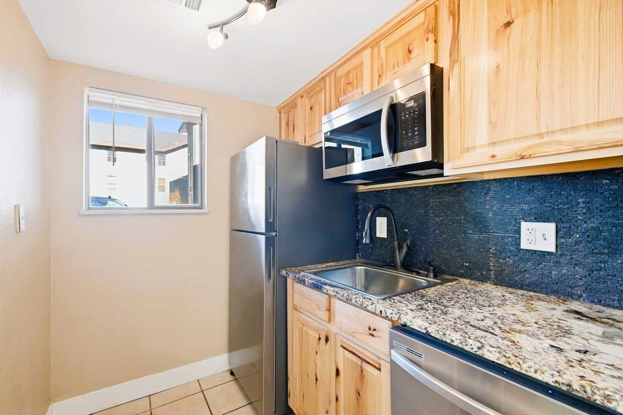 1901 Clear Creek Dr Unit A102 #A102 - Photo 6 of 33