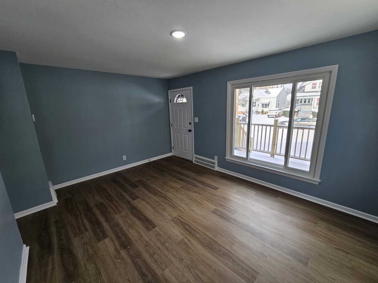 13209 Liberty Ave #1 - Photo 6 of 28