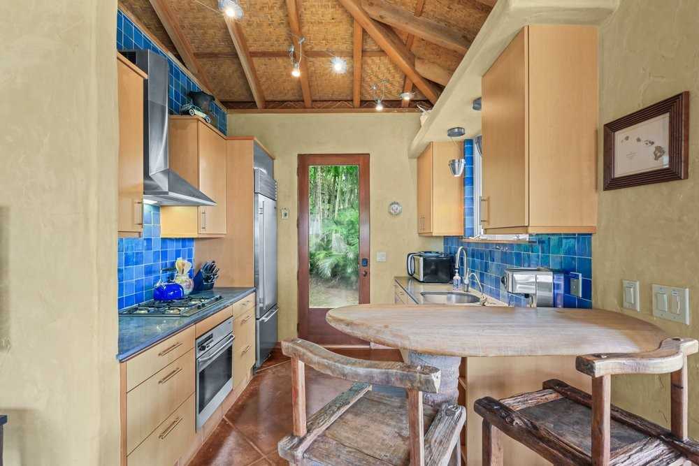 160 Piialii Pl #2 - Photo 7 of 22