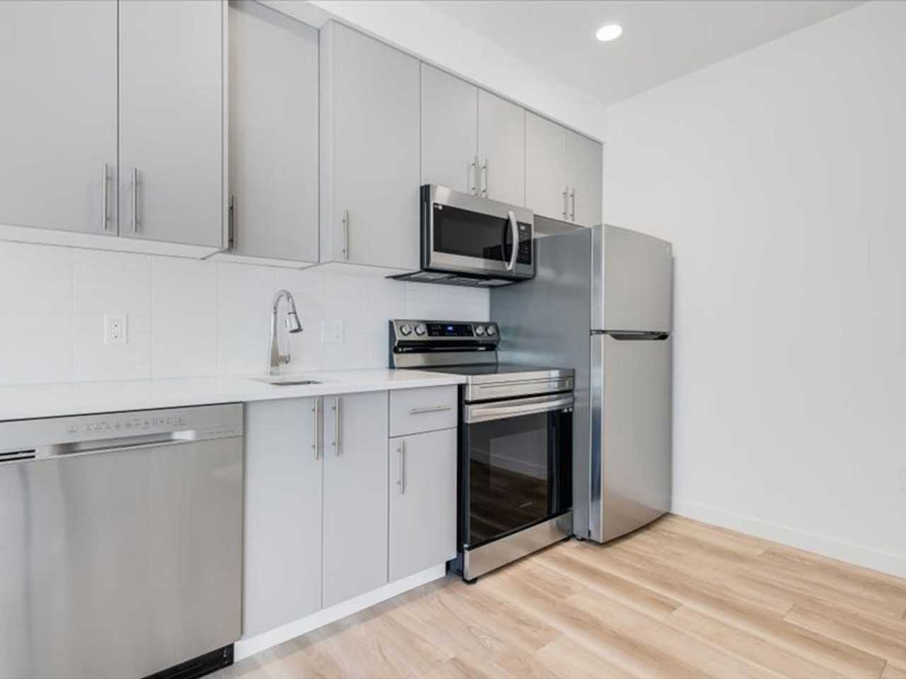 Hermoso View Apartments - Photo 5 of 29