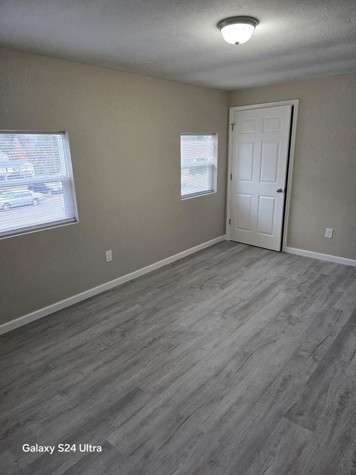 110 Tacoma Rd #108 - Photo 6 of 10