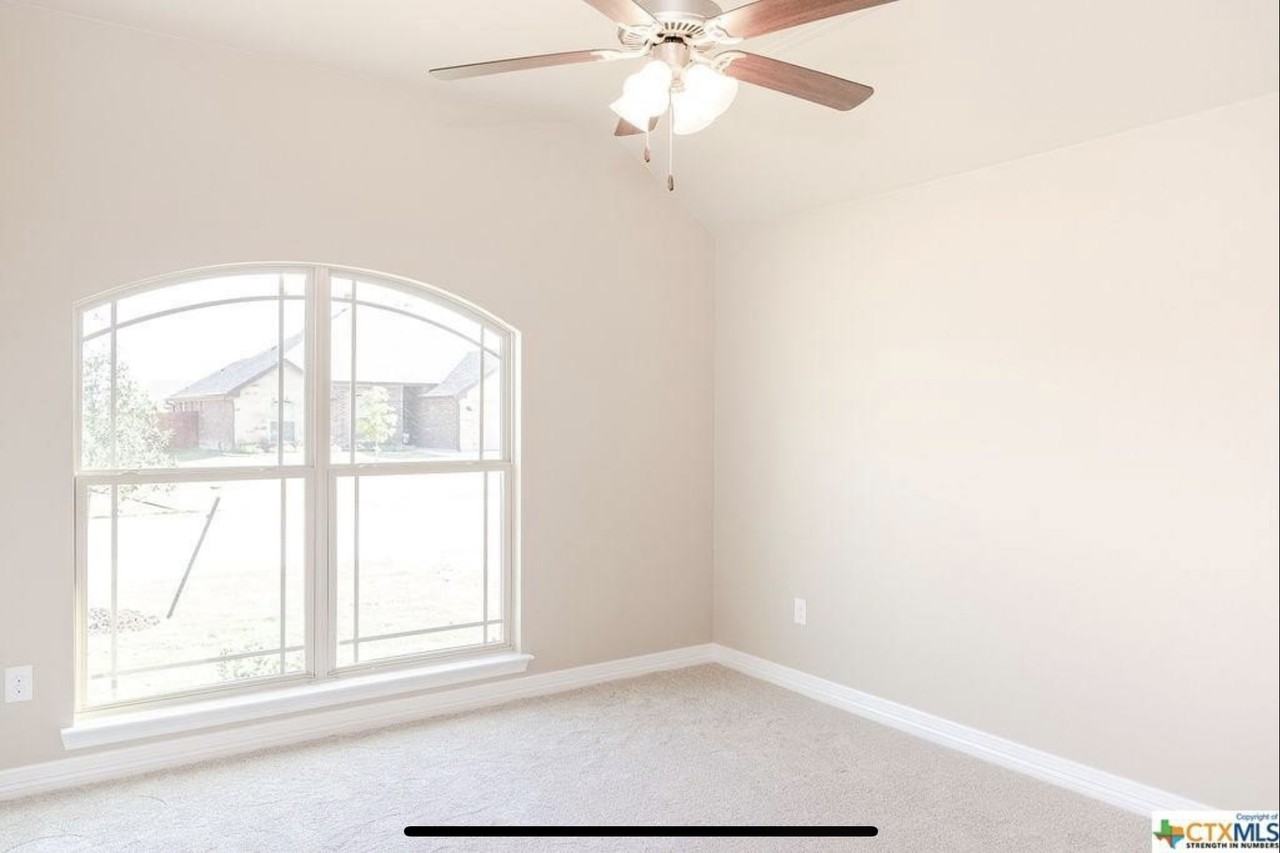 2613 Crystal Ann Dr #NA - Photo 7 of 19