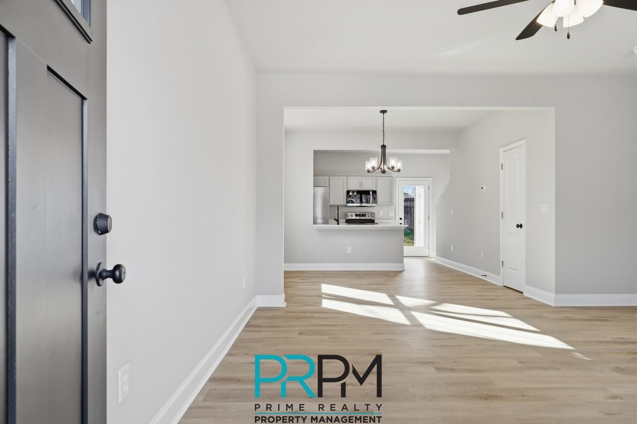 107 Virginia Ave #107 - Photo 3 of 23