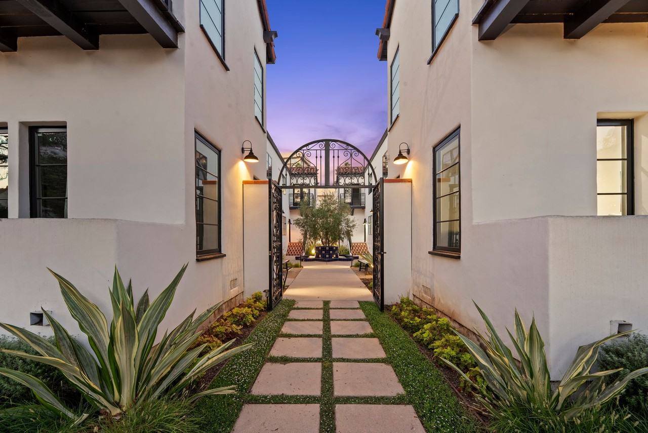 TALA Residences at Oakhurst - Photo 3 of 5