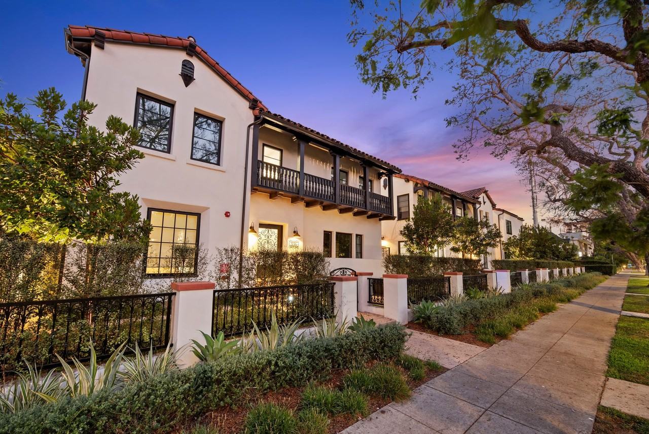 TALA Residences at Oakhurst - Photo 4 of 5