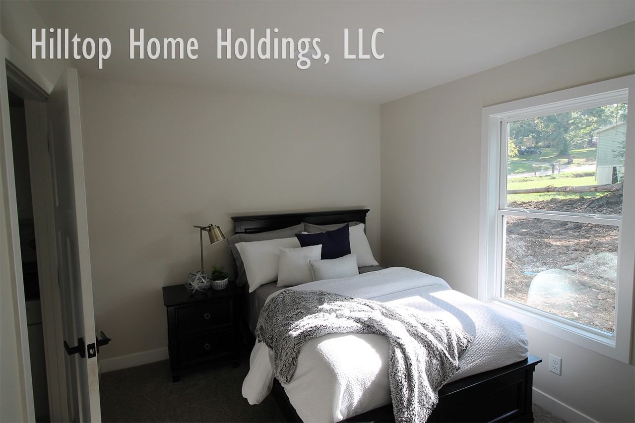 9 Brookside Rd #9 - Photo 3 of 9